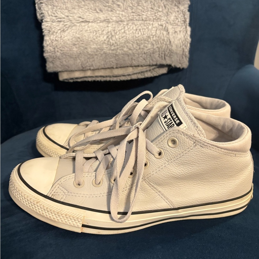 Classic light gray High-Top Sneakers